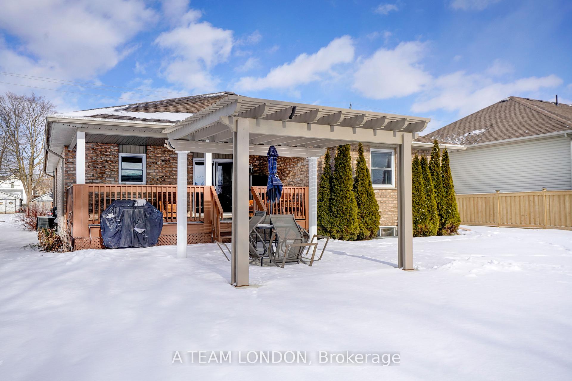 Photo 34 of 244 Sydenham Street E, Aylmer — HOMEH