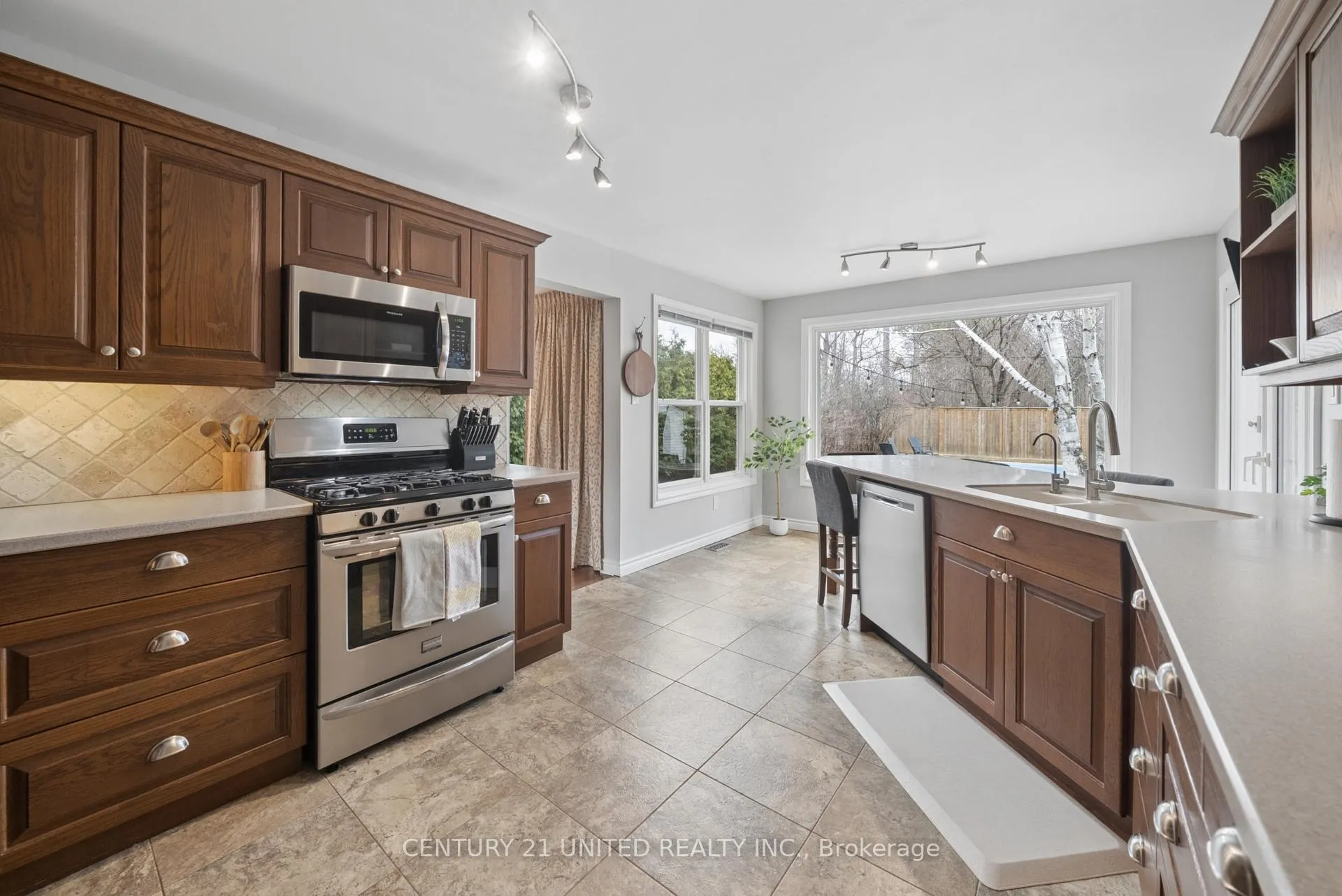 Photo 12 of 234 Ridgewood Road, Peterborough, Monaghan Ward 2 — HOMEH