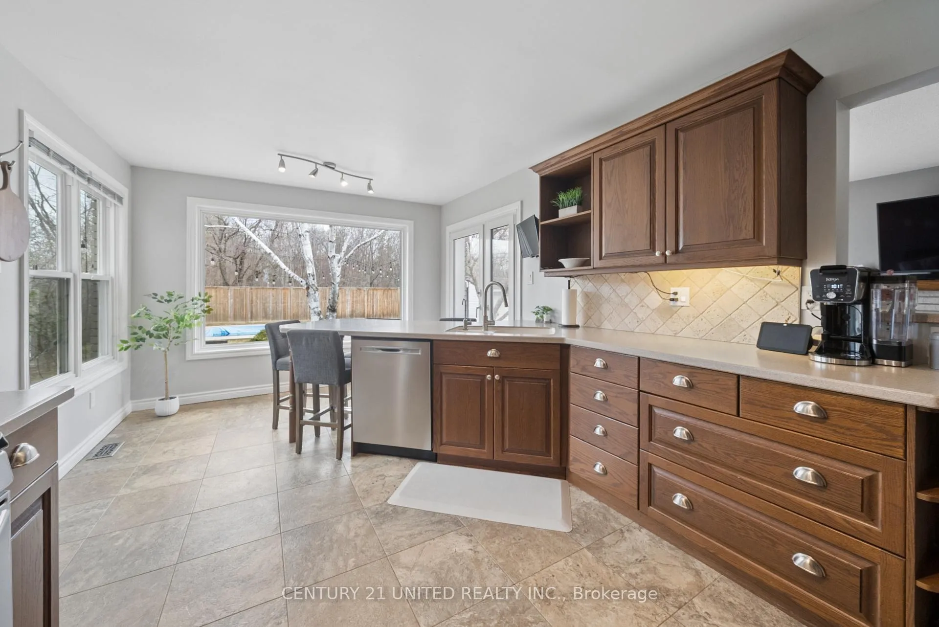 Photo 13 of 234 Ridgewood Road, Peterborough, Monaghan Ward 2 — HOMEH