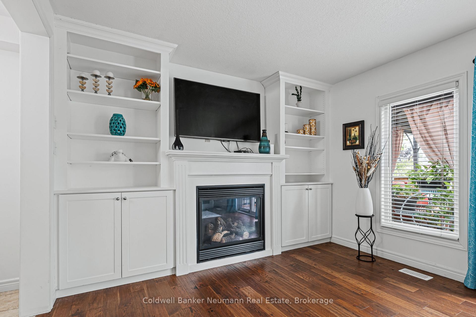 Photo 16 of 11 Edwards Street, Guelph, Grange Road — HOMEH