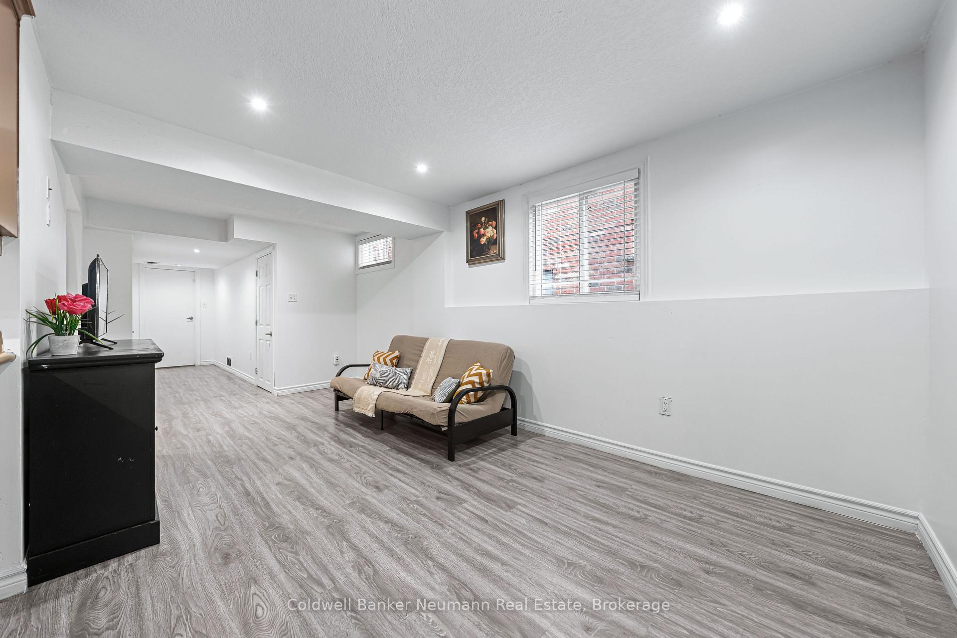 Photo 30 of 11 Edwards Street, Guelph, Grange Road — HOMEH