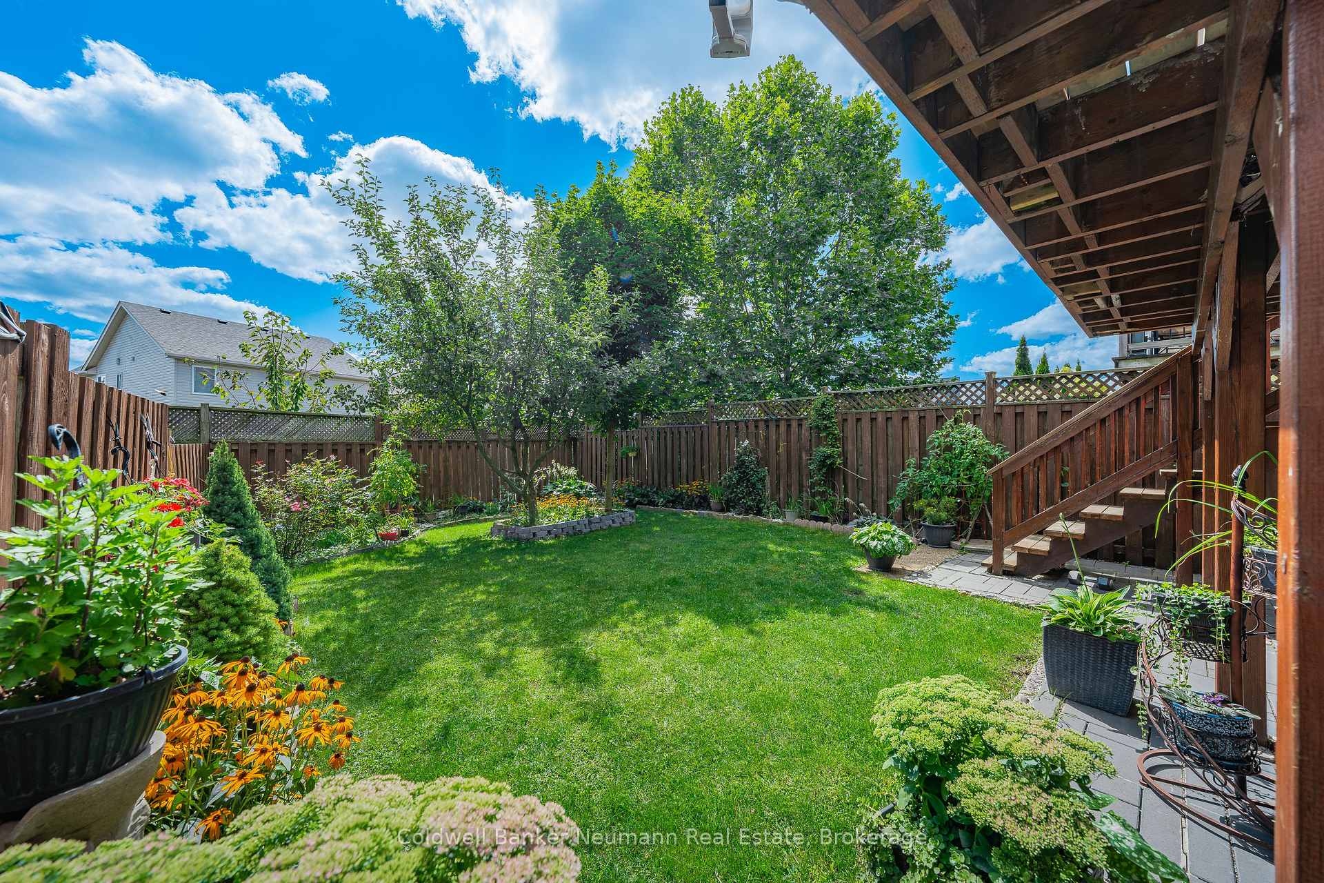 Photo 40 of 11 Edwards Street, Guelph, Grange Road — HOMEH