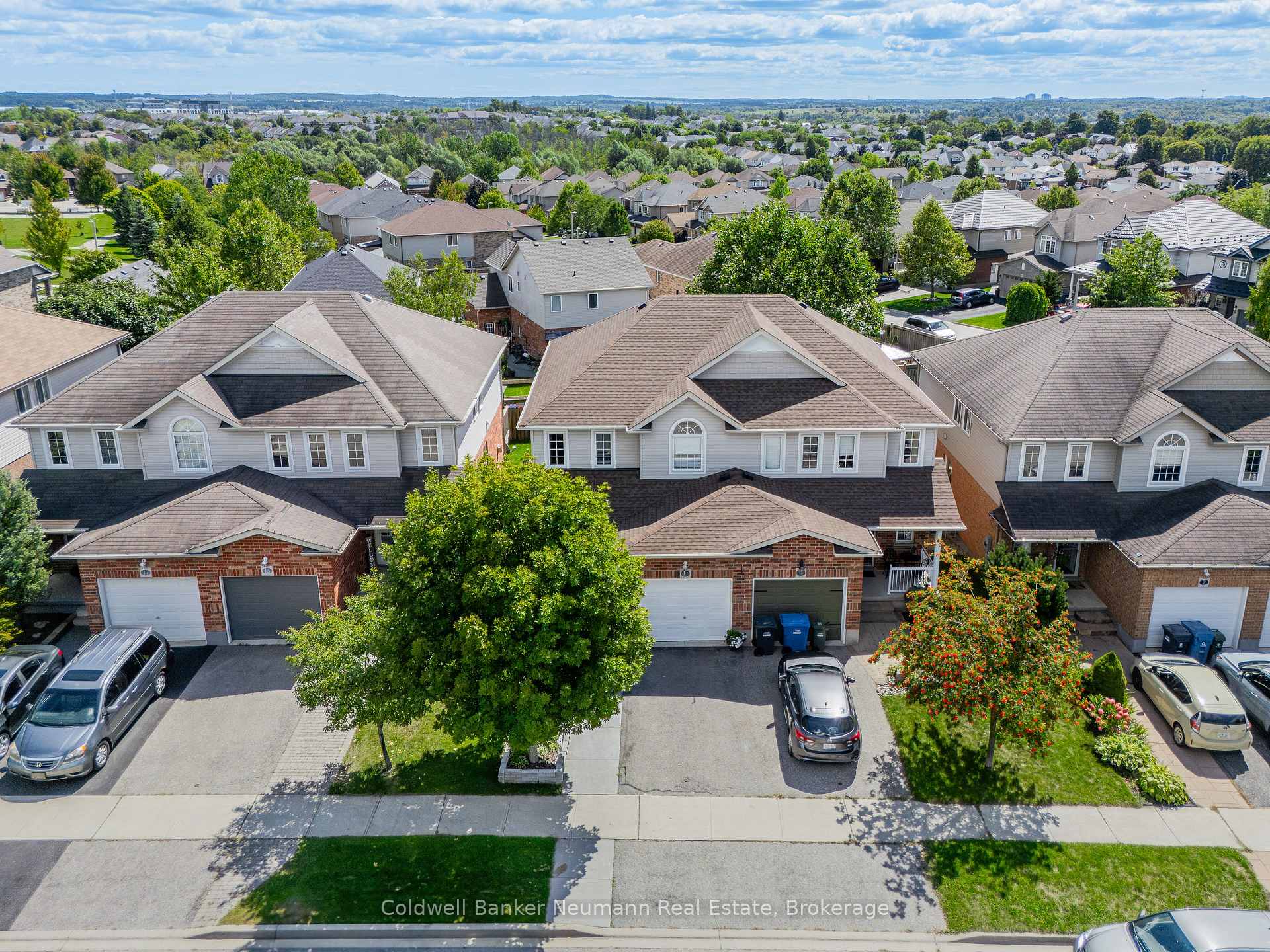Photo 44 of 11 Edwards Street, Guelph, Grange Road — HOMEH