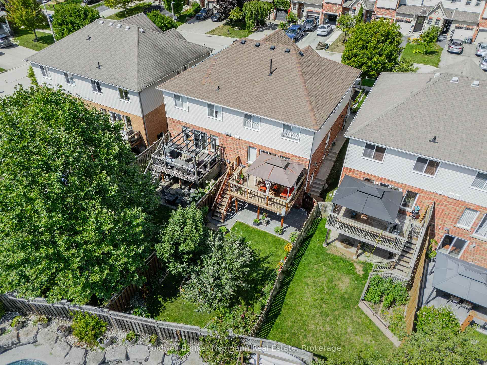Photo 48 of 11 Edwards Street, Guelph, Grange Road — HOMEH