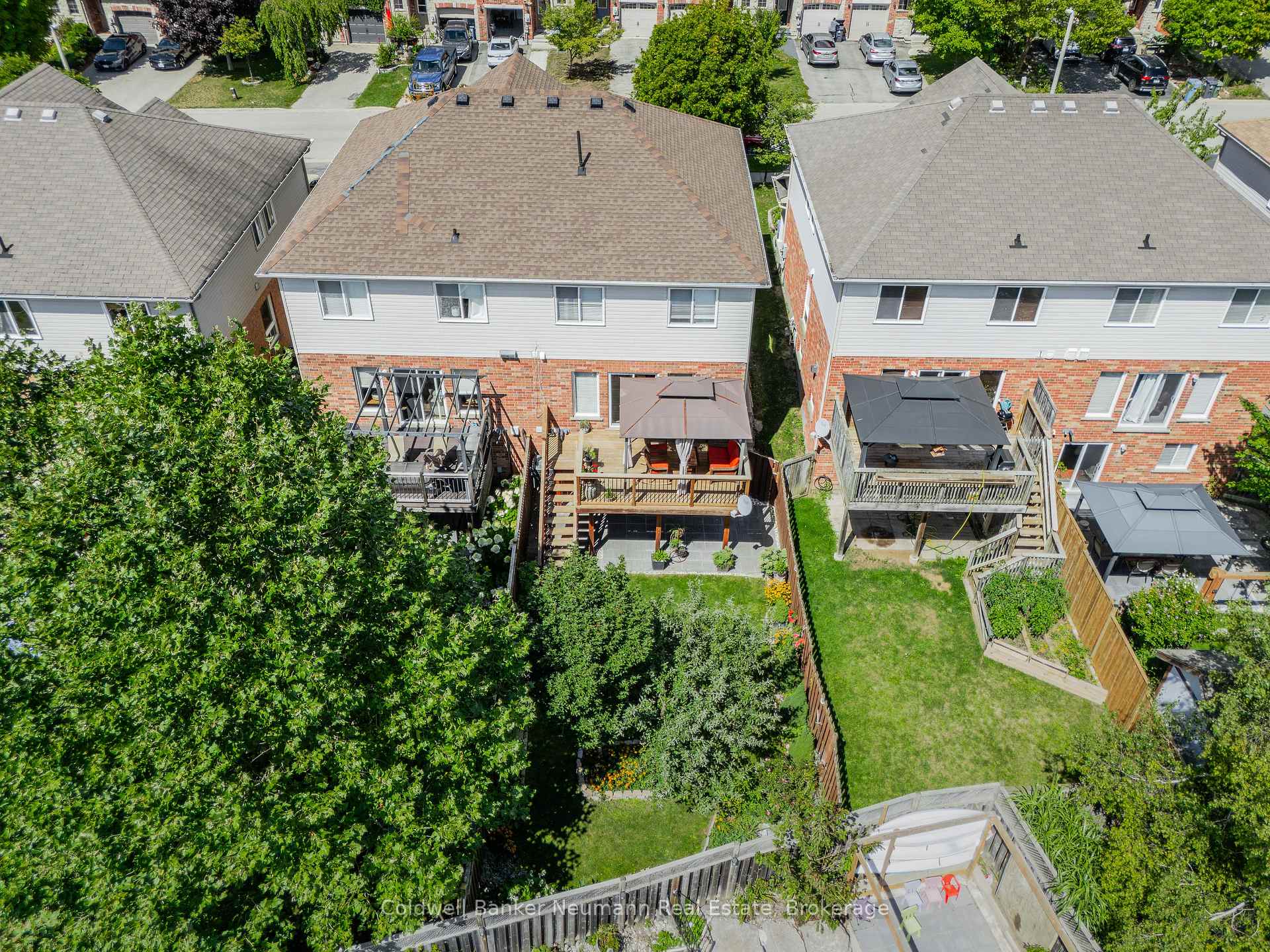 Photo 49 of 11 Edwards Street, Guelph, Grange Road — HOMEH