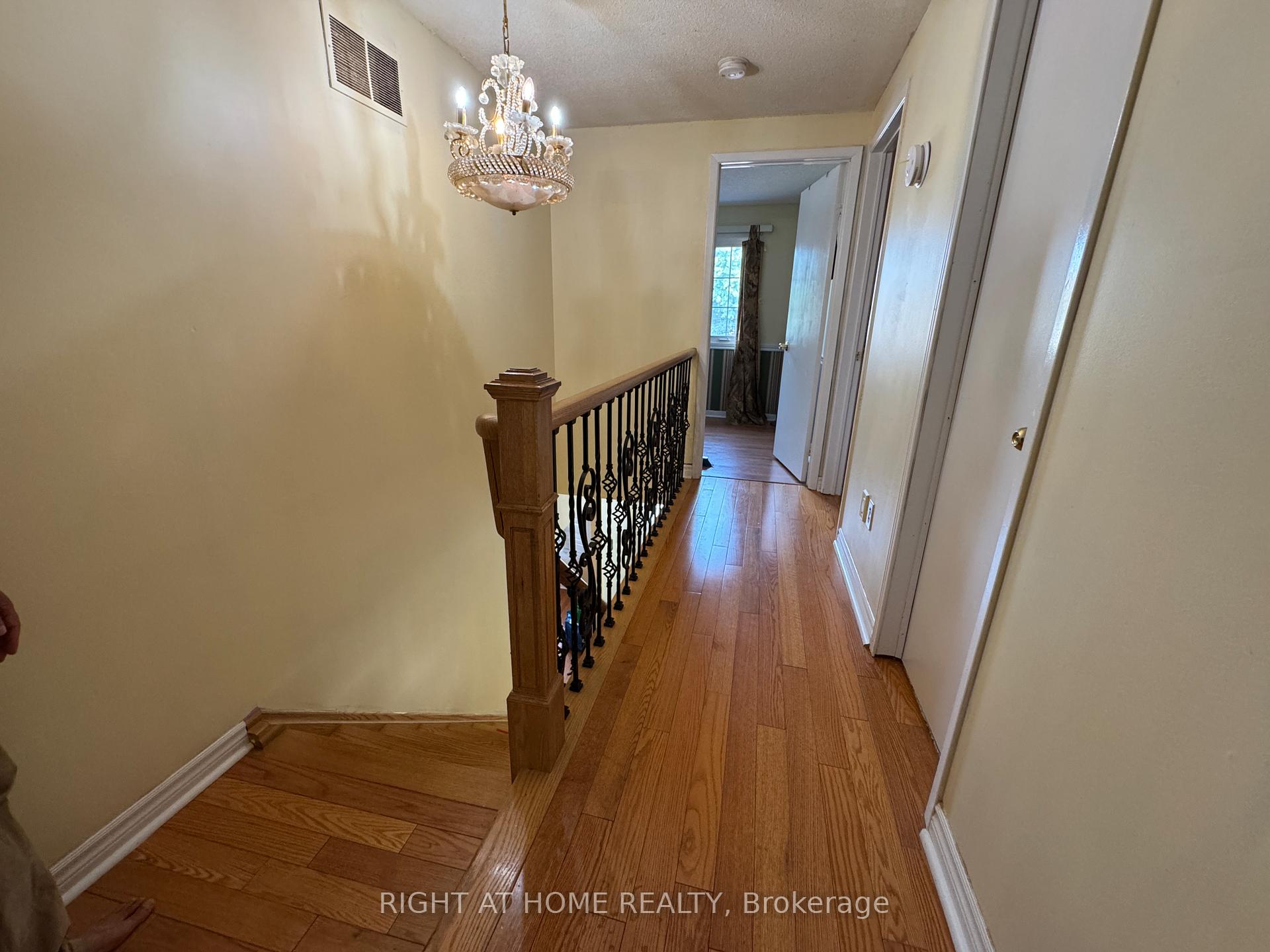 Photo 12 of 42 Cornwall Drive, Ajax, Central — HOMEH