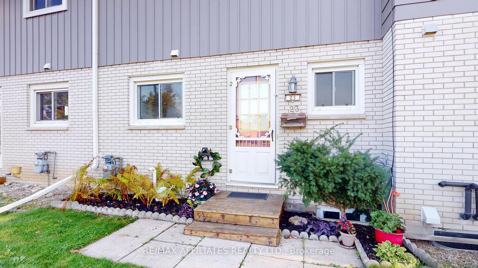 Photo 15 of 23 Maple Avenue, Brockville — HOMEH