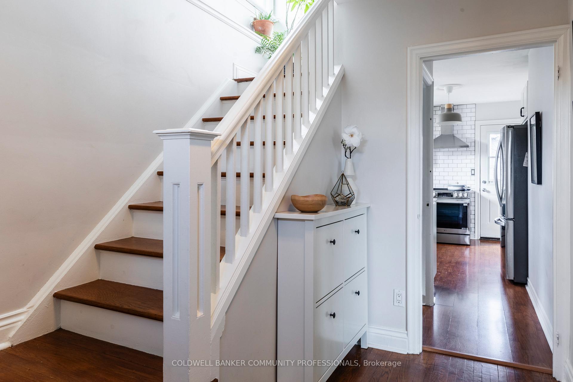 Photo 4 of 62 Cloverdale Avenue, Hamilton, Rosedale — HOMEH