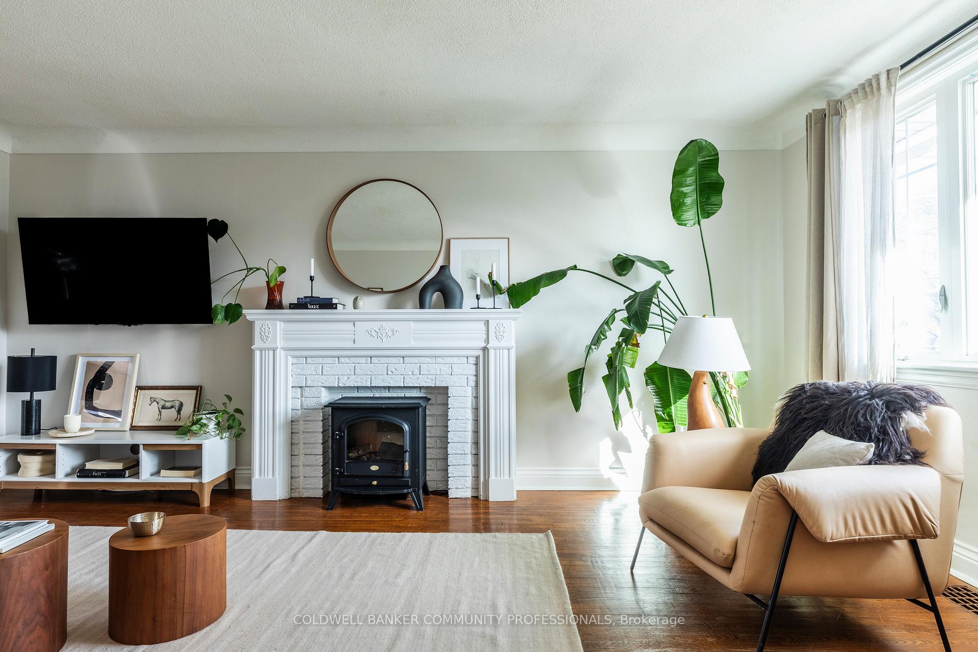Photo 8 of 62 Cloverdale Avenue, Hamilton, Rosedale — HOMEH