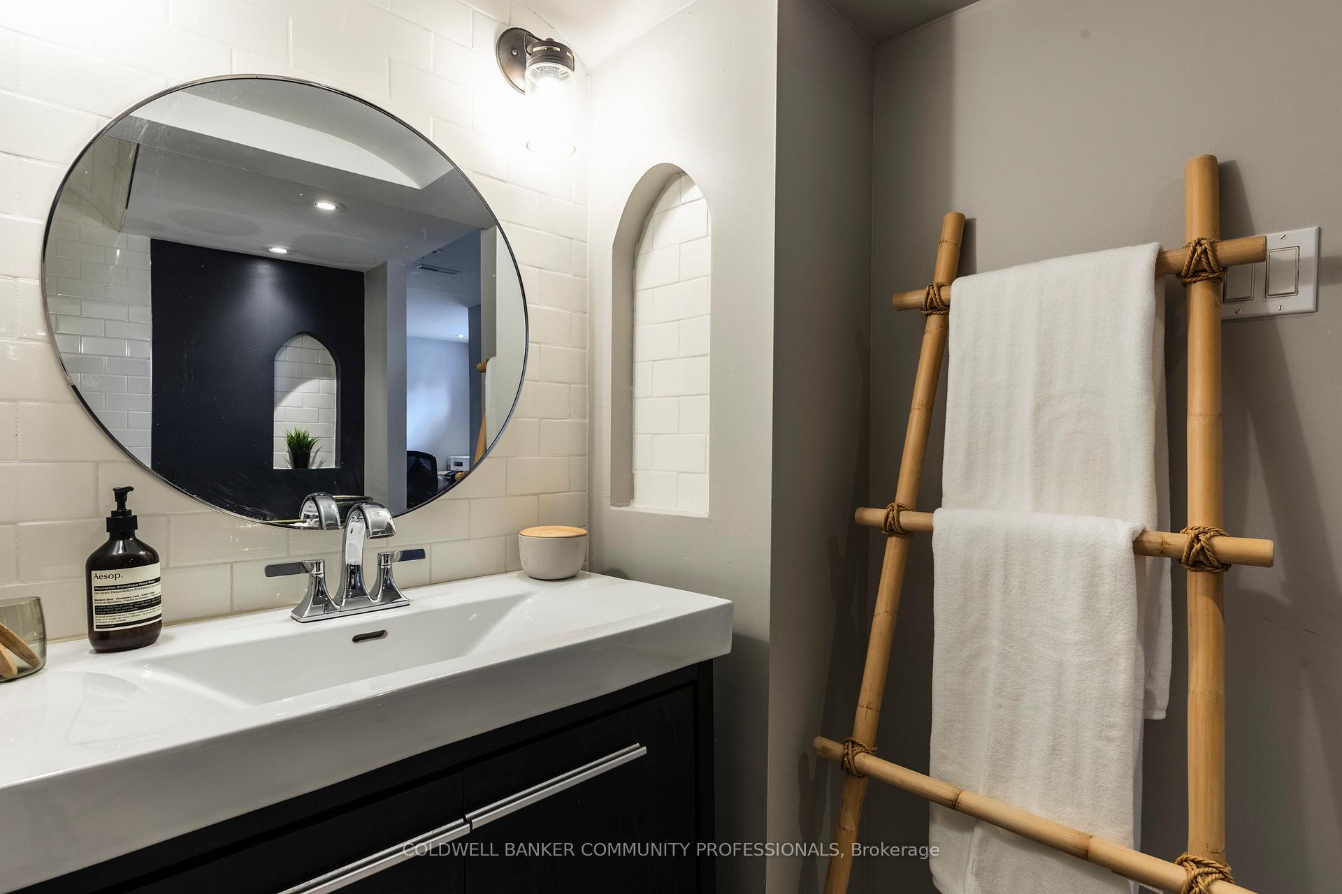 Photo 42 of 62 Cloverdale Avenue, Hamilton, Rosedale — HOMEH