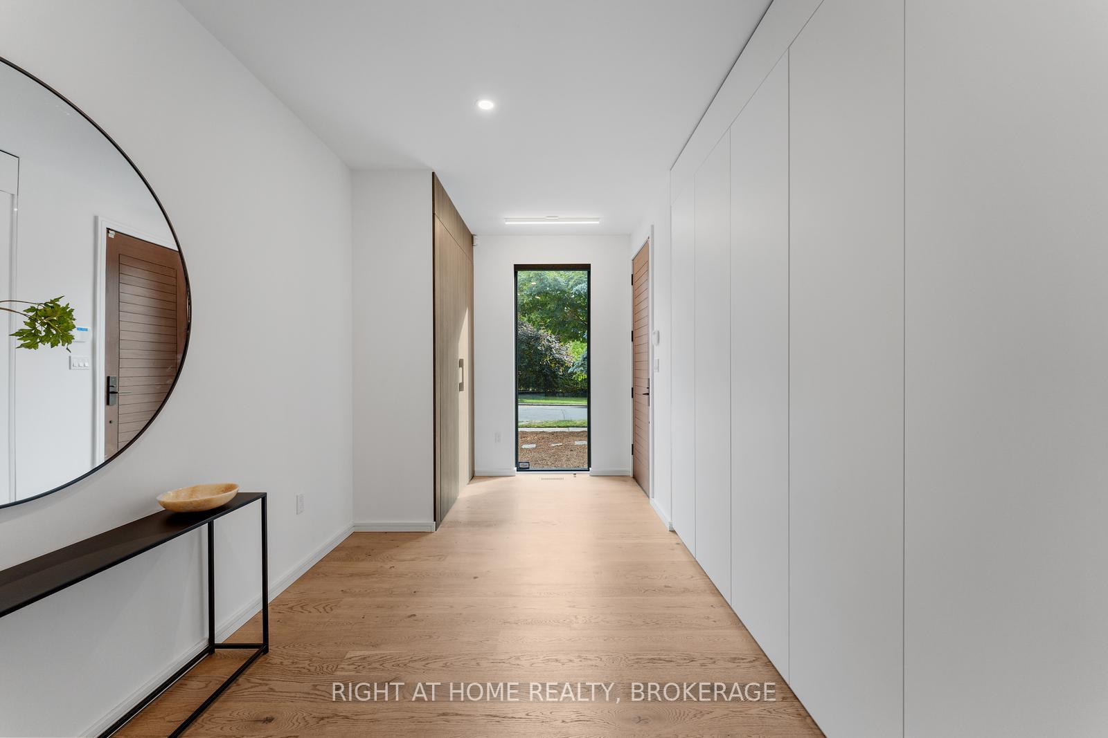 Photo 4 of 14 Maple Street, Guelph, Dovercliffe Park/Old University — HOMEH