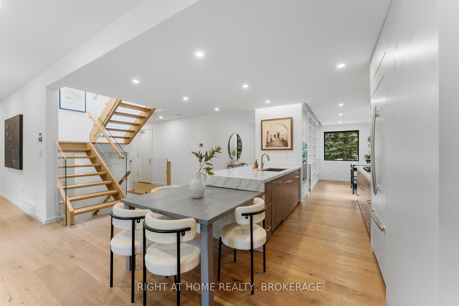 Photo 11 of 14 Maple Street, Guelph, Dovercliffe Park/Old University — HOMEH