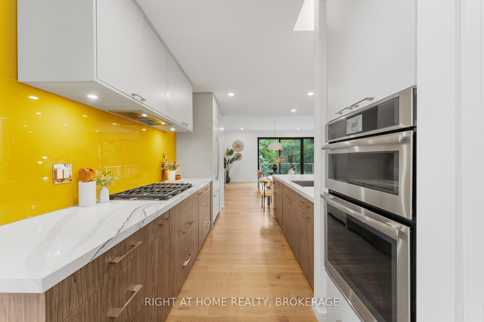 Photo 12 of 14 Maple Street, Guelph, Dovercliffe Park/Old University — HOMEH