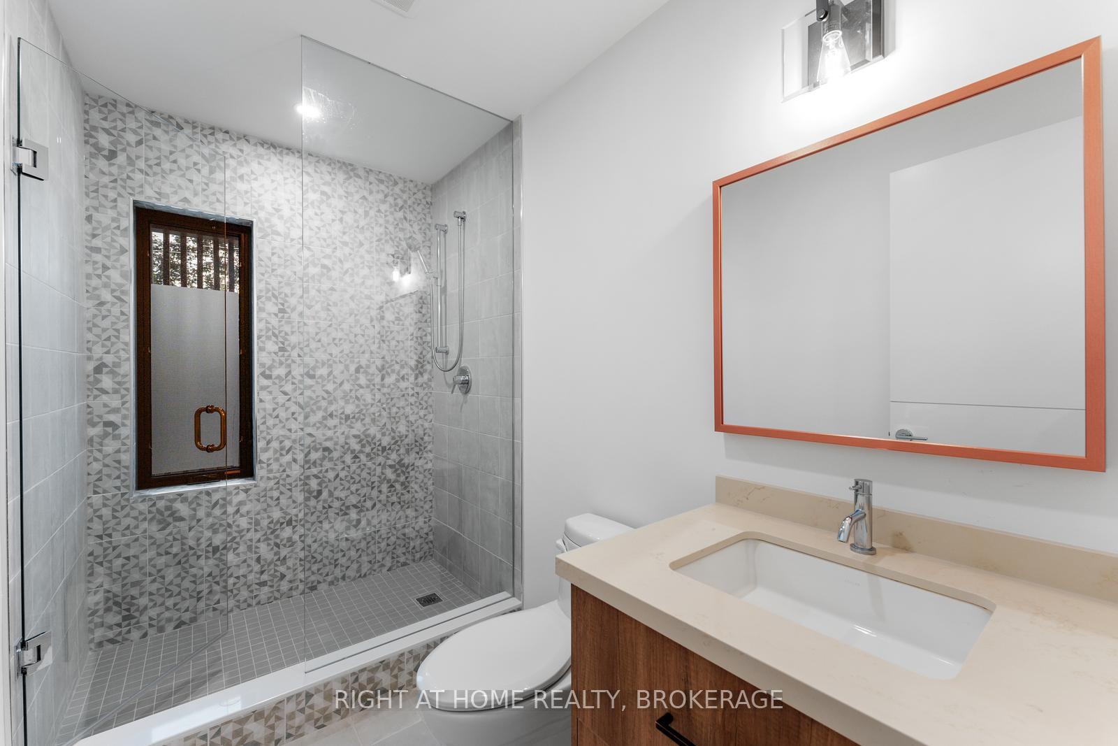 Photo 31 of 14 Maple Street, Guelph, Dovercliffe Park/Old University — HOMEH