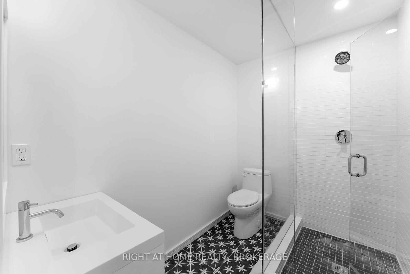 Photo 40 of 14 Maple Street, Guelph, Dovercliffe Park/Old University — HOMEH