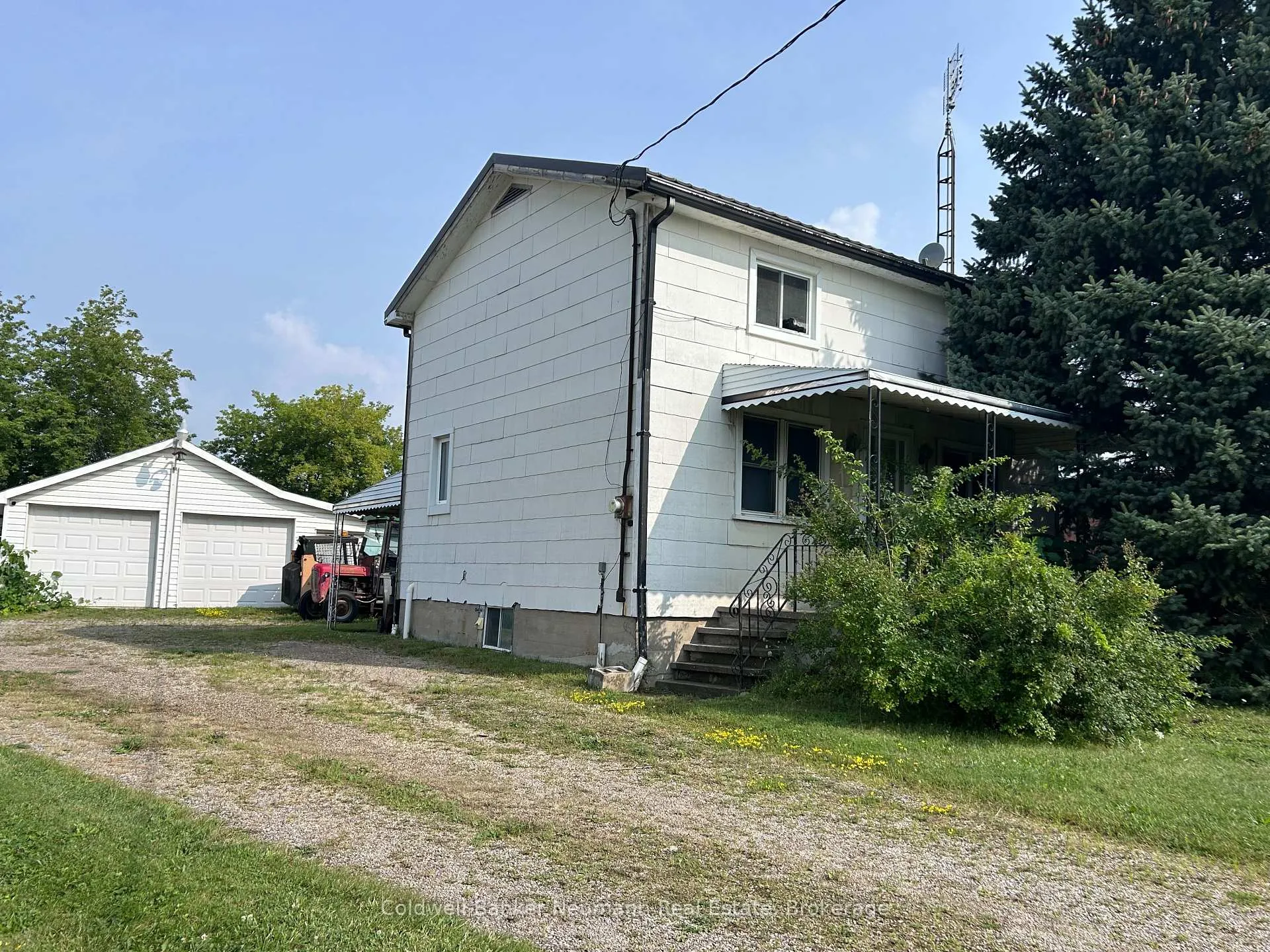 Front of 393 Woodlawn Road W