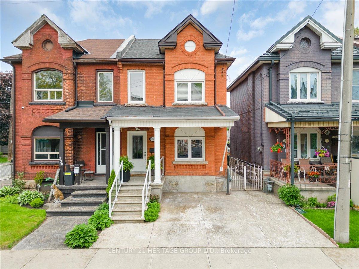 Front of 336 Emerald Street N