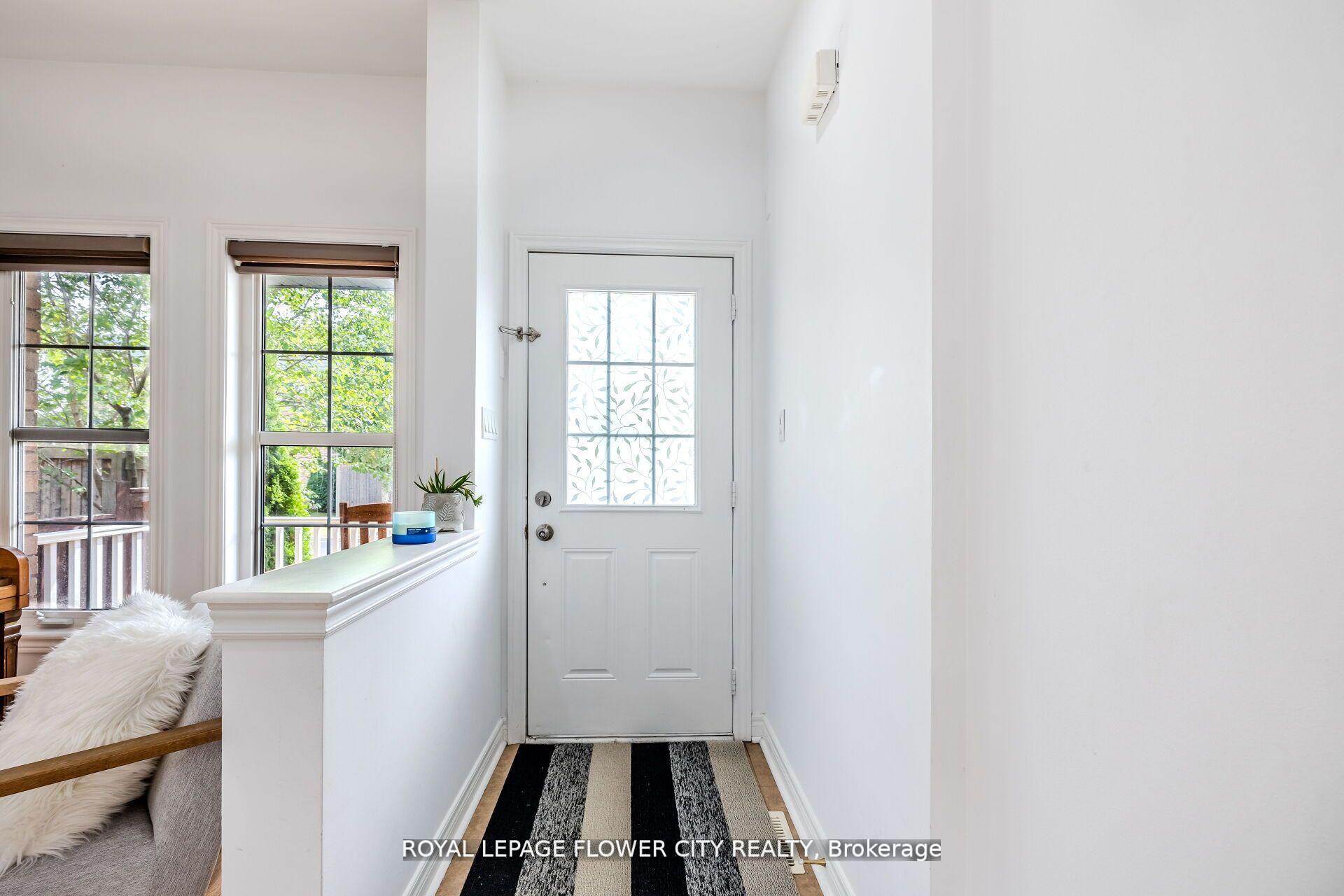 Photo 4 of 79 Mander Place N, Milton, Scott — HOMEH