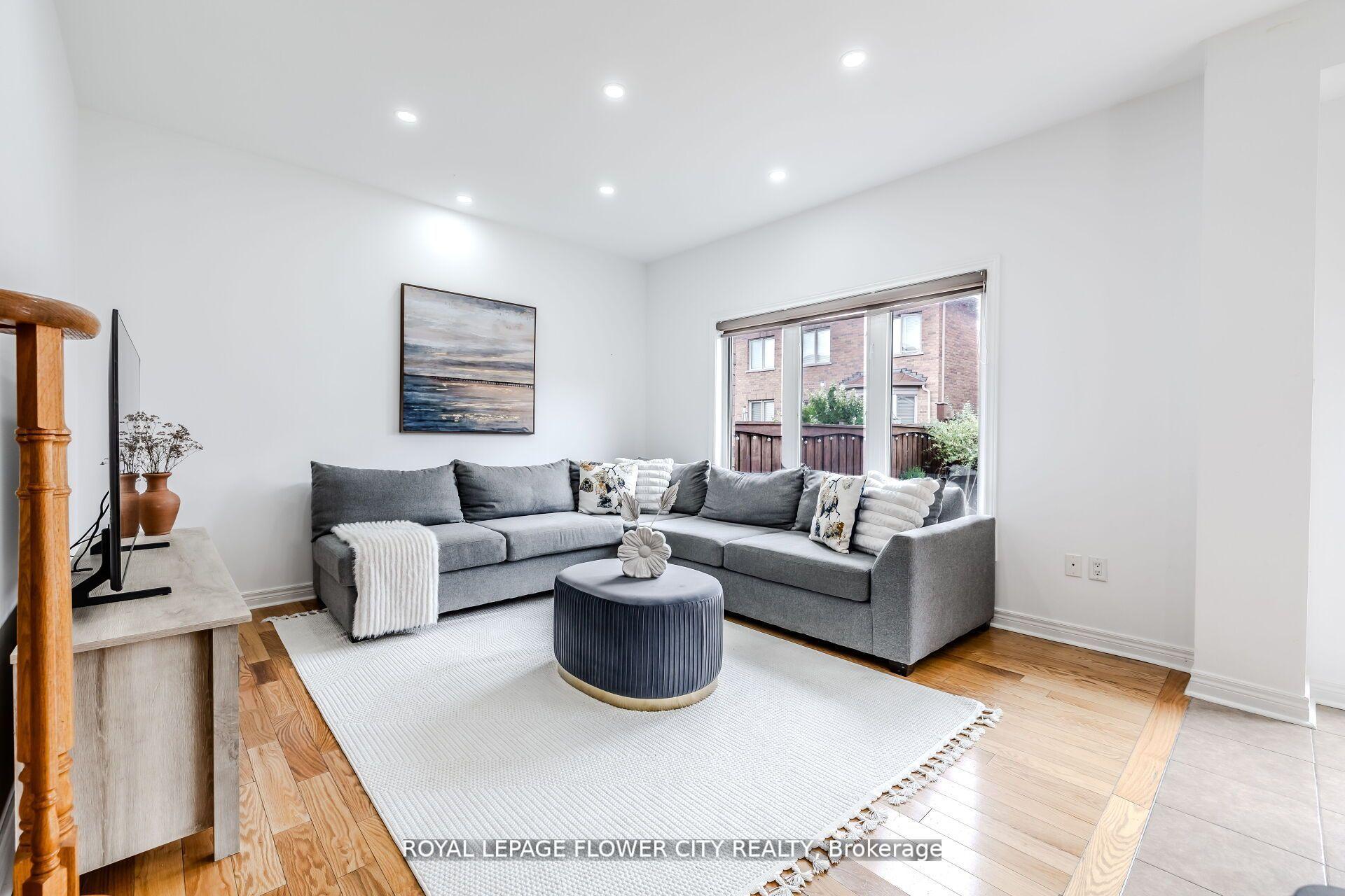 Photo 9 of 79 Mander Place N, Milton, Scott — HOMEH