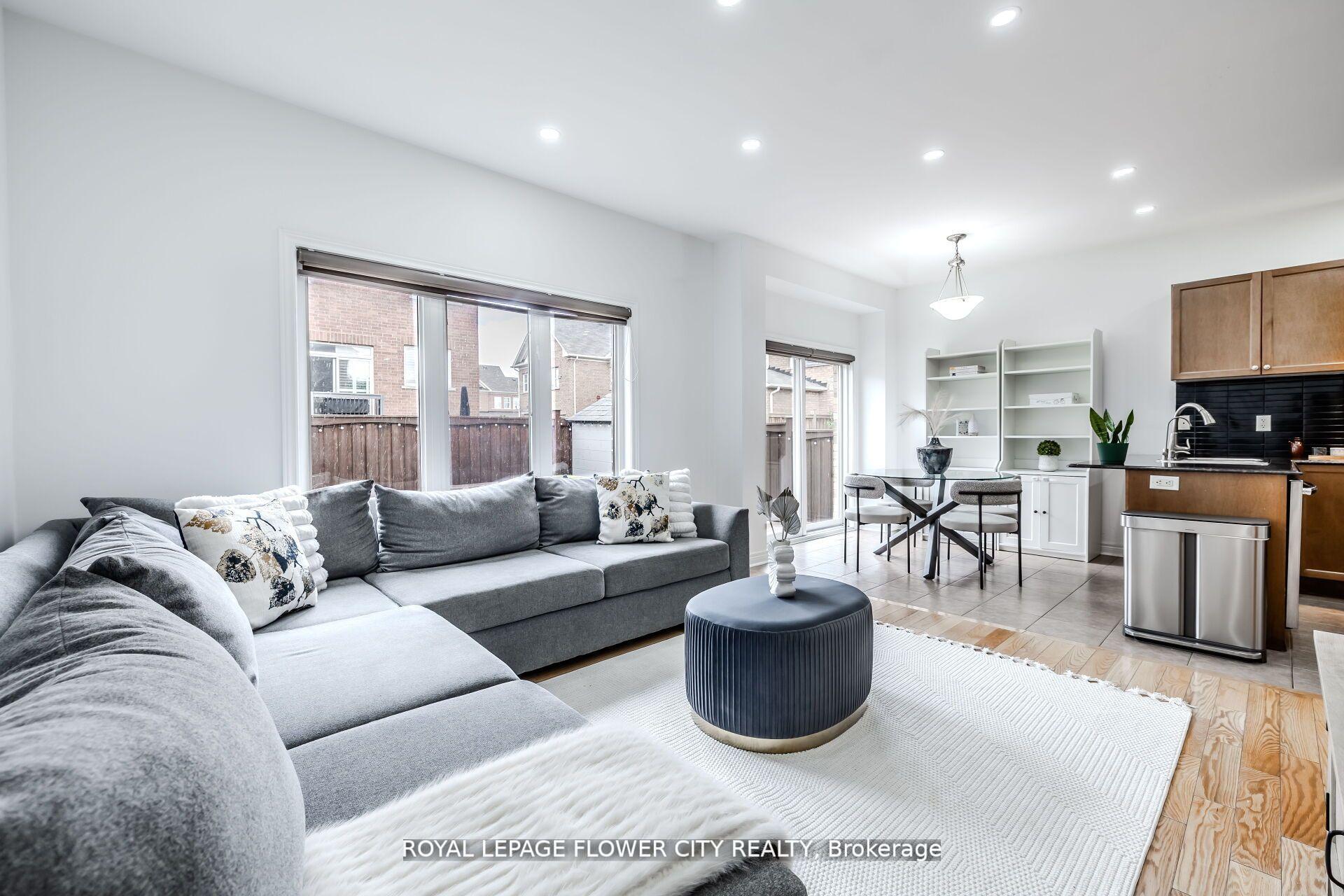 Photo 10 of 79 Mander Place N, Milton, Scott — HOMEH