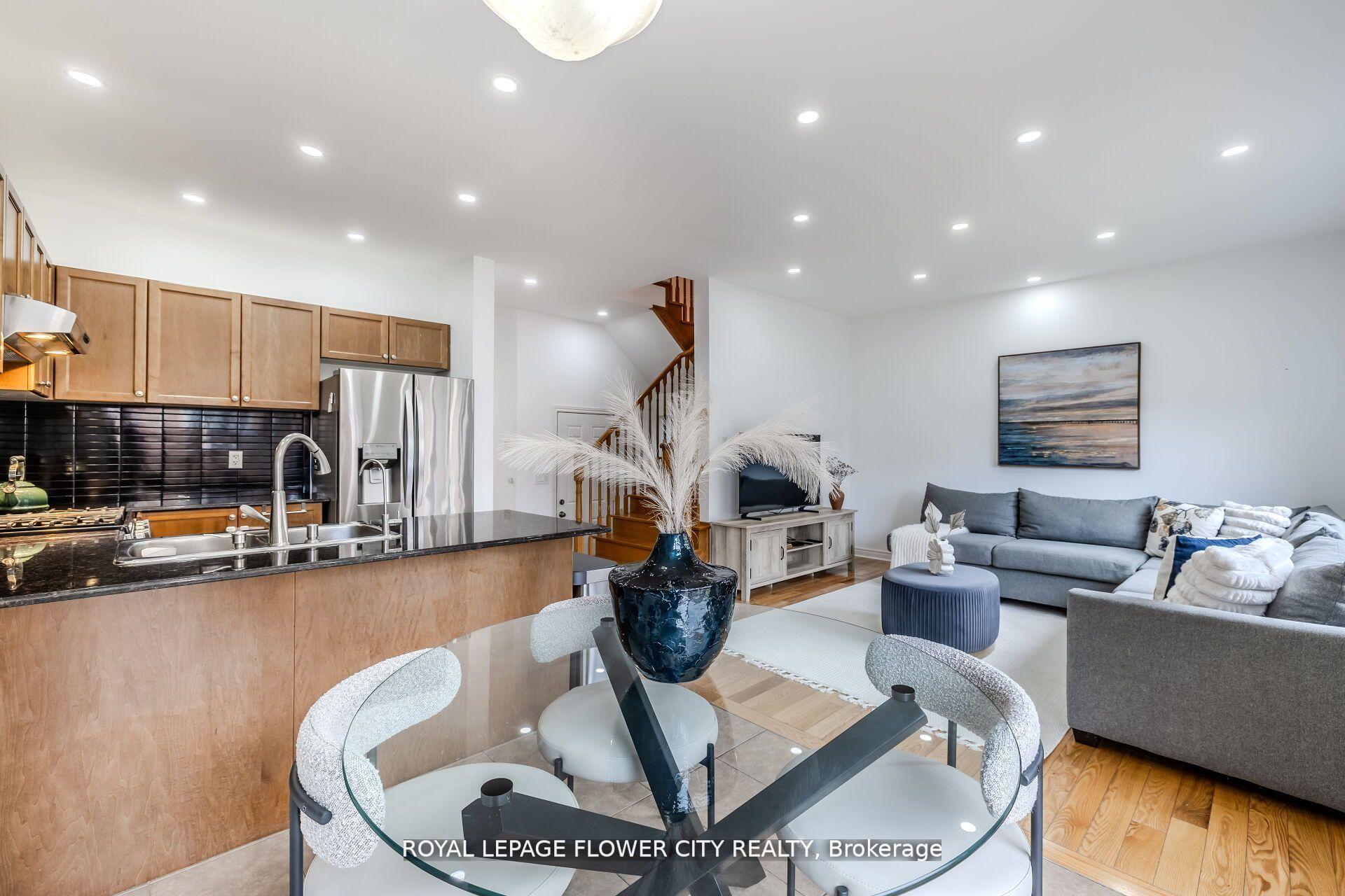 Photo 17 of 79 Mander Place N, Milton, Scott — HOMEH