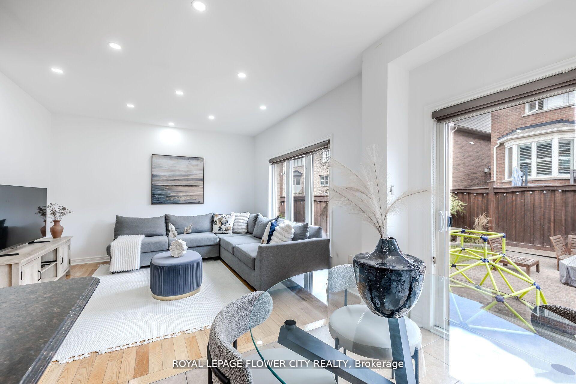 Photo 18 of 79 Mander Place N, Milton, Scott — HOMEH