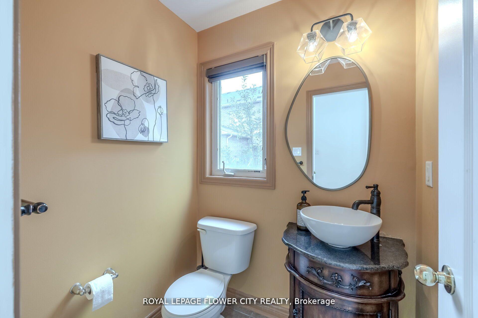 Photo 19 of 79 Mander Place N, Milton, Scott — HOMEH