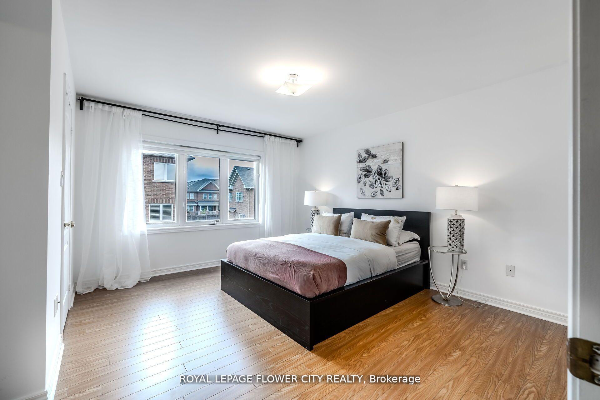Photo 21 of 79 Mander Place N, Milton, Scott — HOMEH