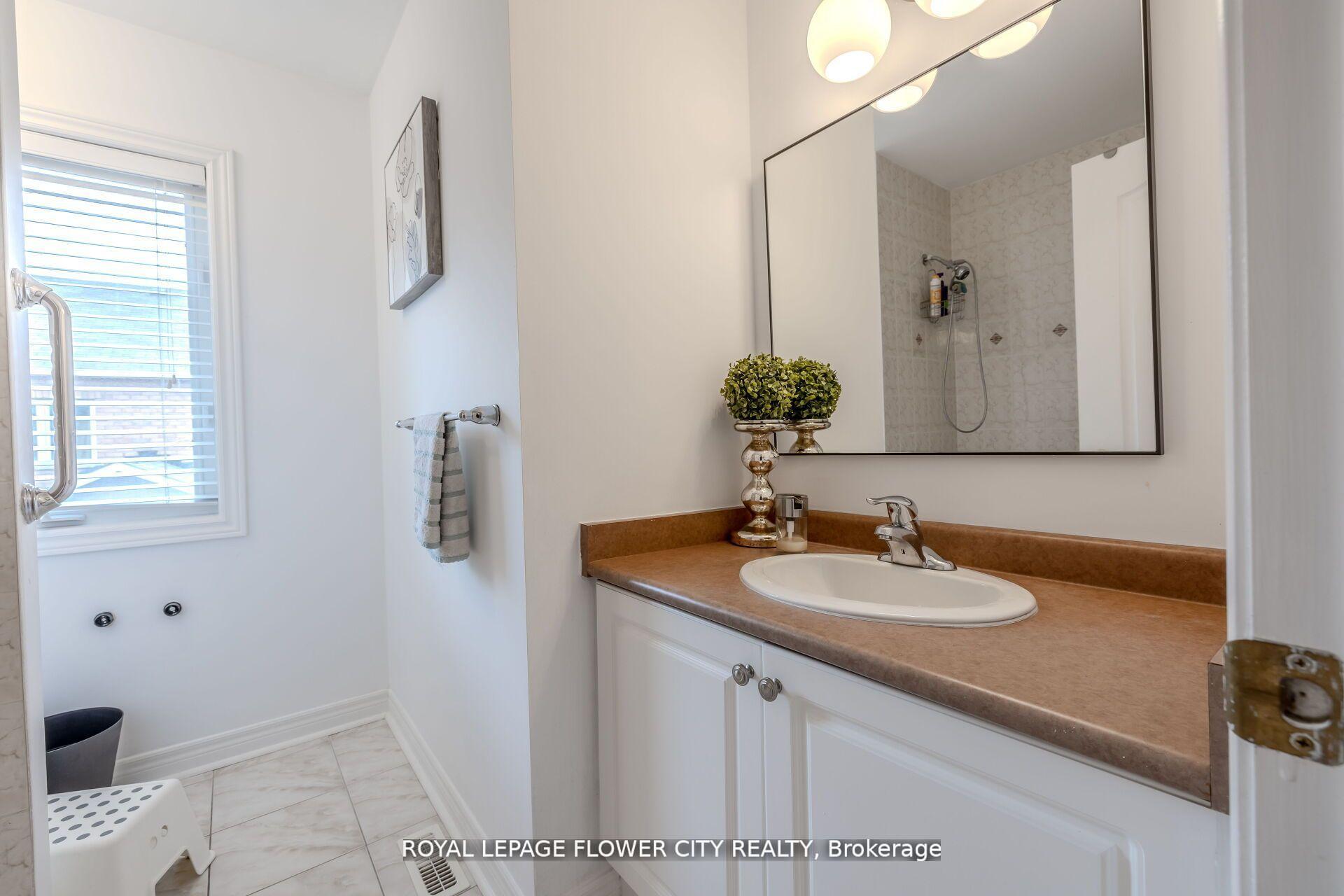 Photo 32 of 79 Mander Place N, Milton, Scott — HOMEH