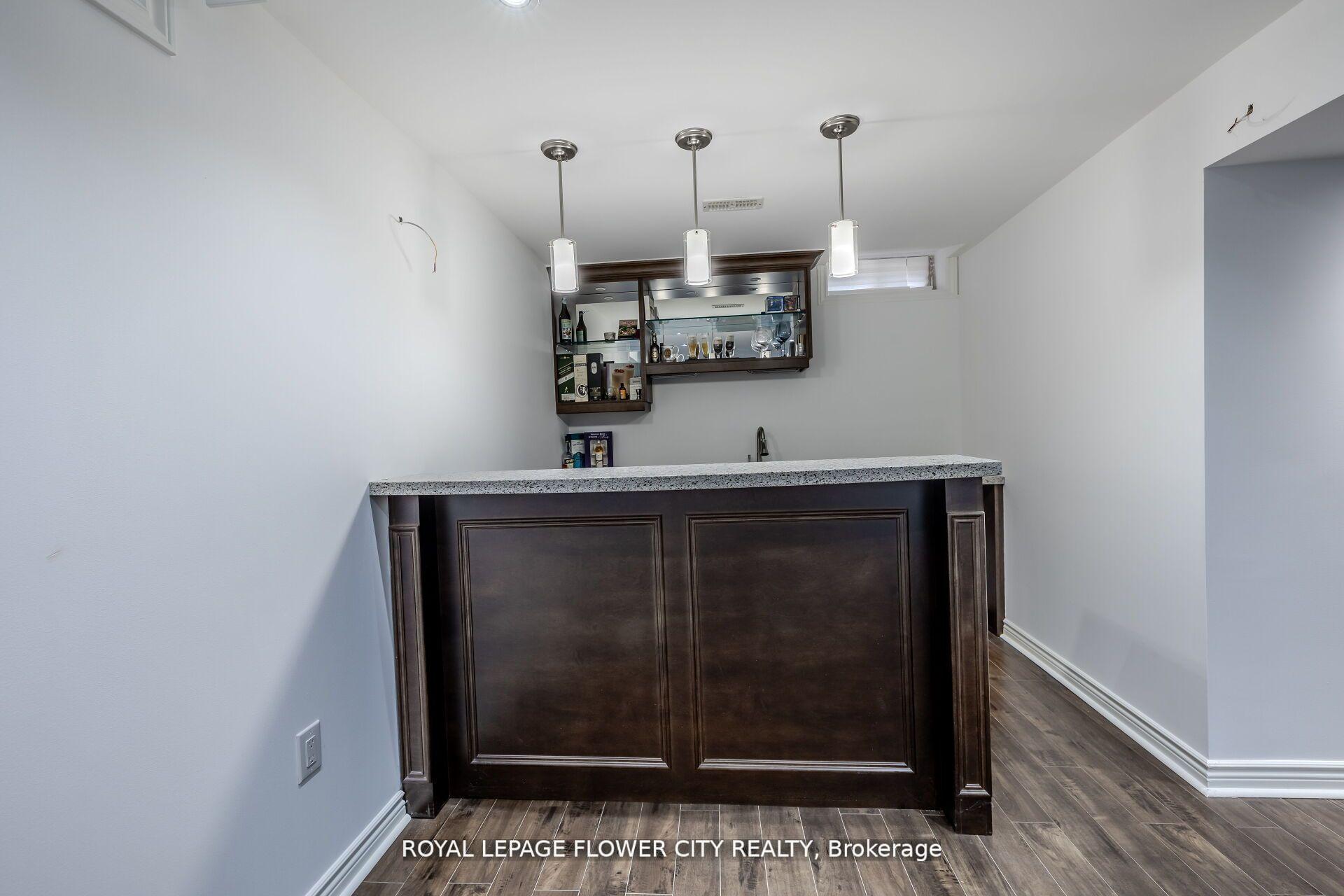 Photo 35 of 79 Mander Place N, Milton, Scott — HOMEH