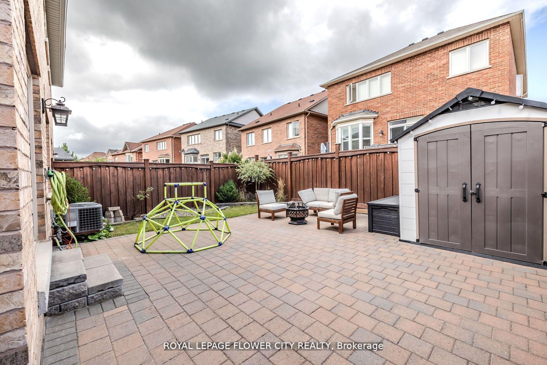 Photo 40 of 79 Mander Place N, Milton, Scott — HOMEH
