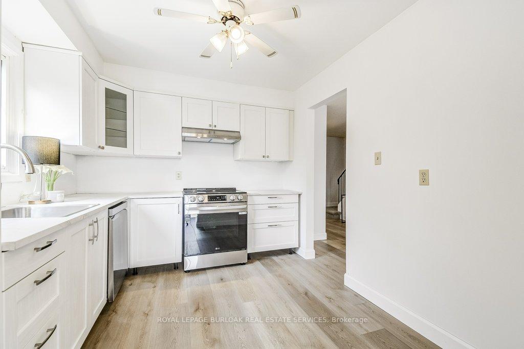 Photo 16 of 581 College Avenue W, Guelph, Dovercliffe Park/Old University — HOMEH