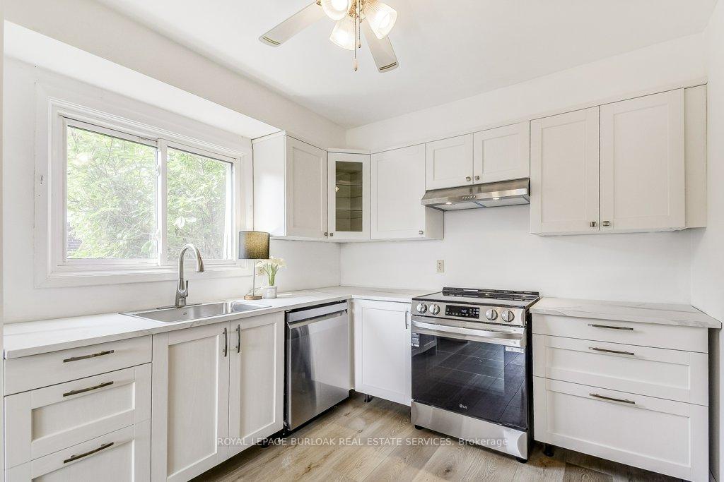 Photo 17 of 581 College Avenue W, Guelph, Dovercliffe Park/Old University — HOMEH