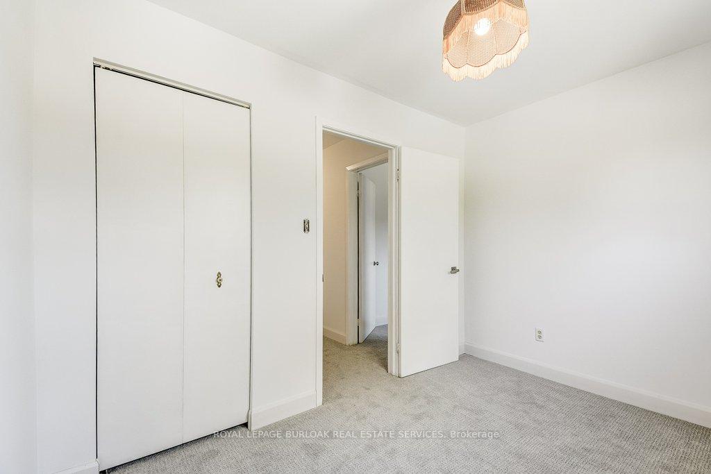 Photo 23 of 581 College Avenue W, Guelph, Dovercliffe Park/Old University — HOMEH