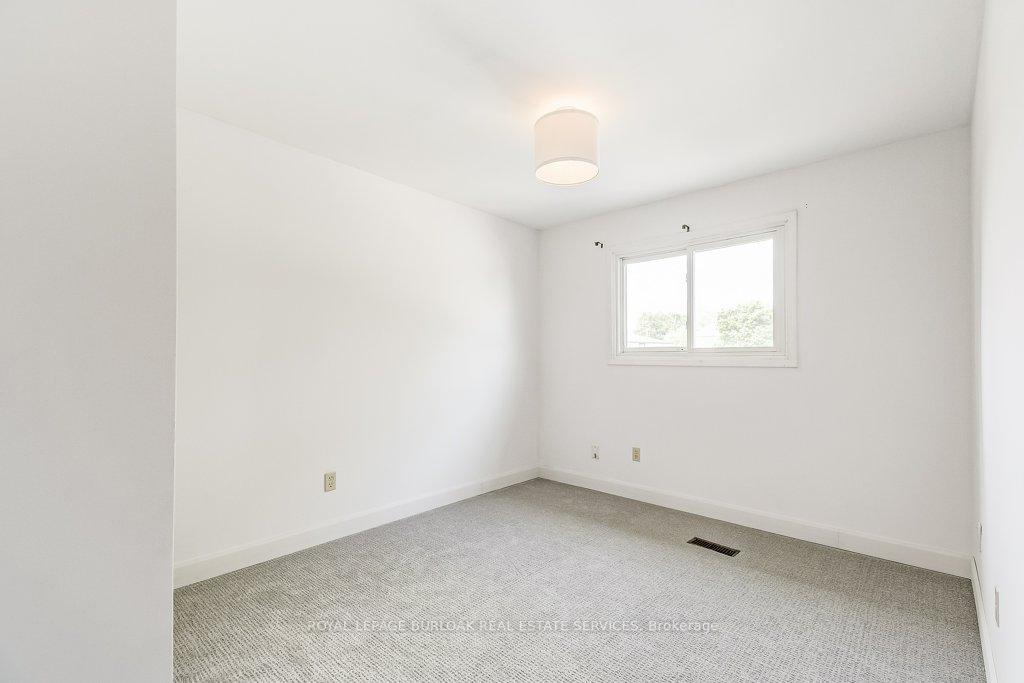 Photo 24 of 581 College Avenue W, Guelph, Dovercliffe Park/Old University — HOMEH