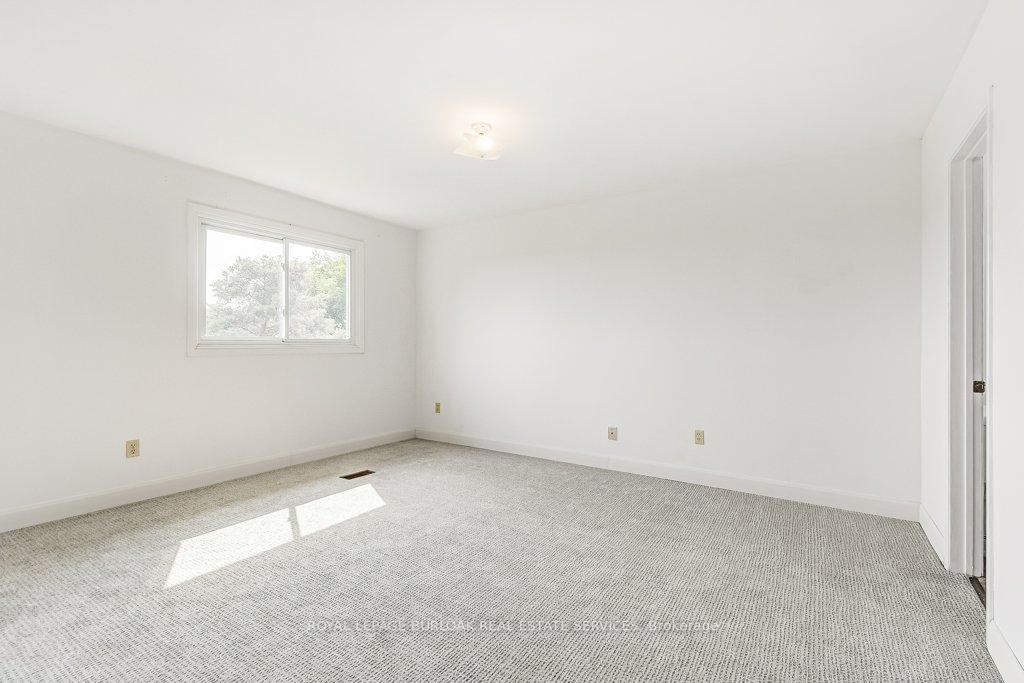 Photo 26 of 581 College Avenue W, Guelph, Dovercliffe Park/Old University — HOMEH