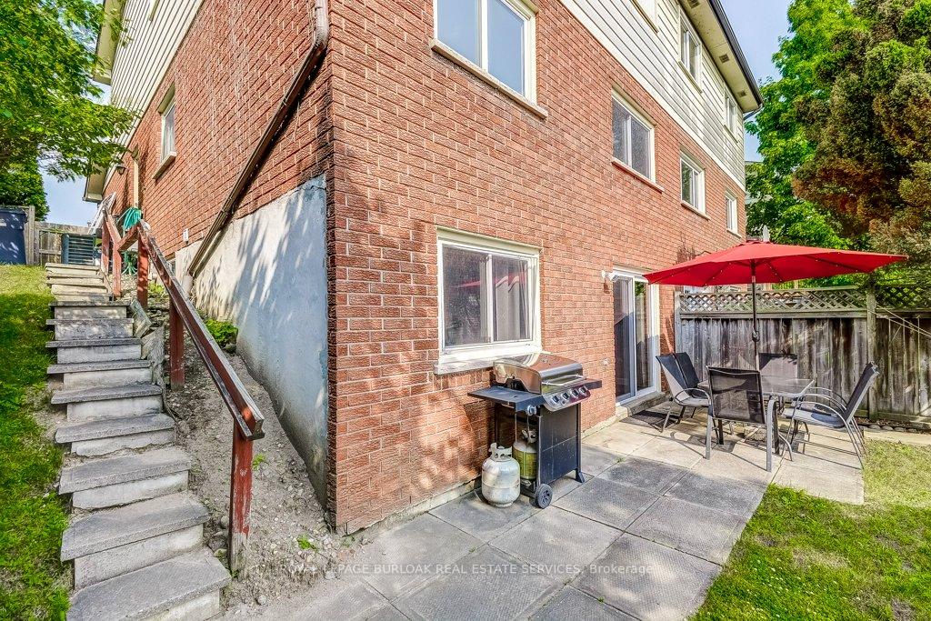 Photo 38 of 581 College Avenue W, Guelph, Dovercliffe Park/Old University — HOMEH