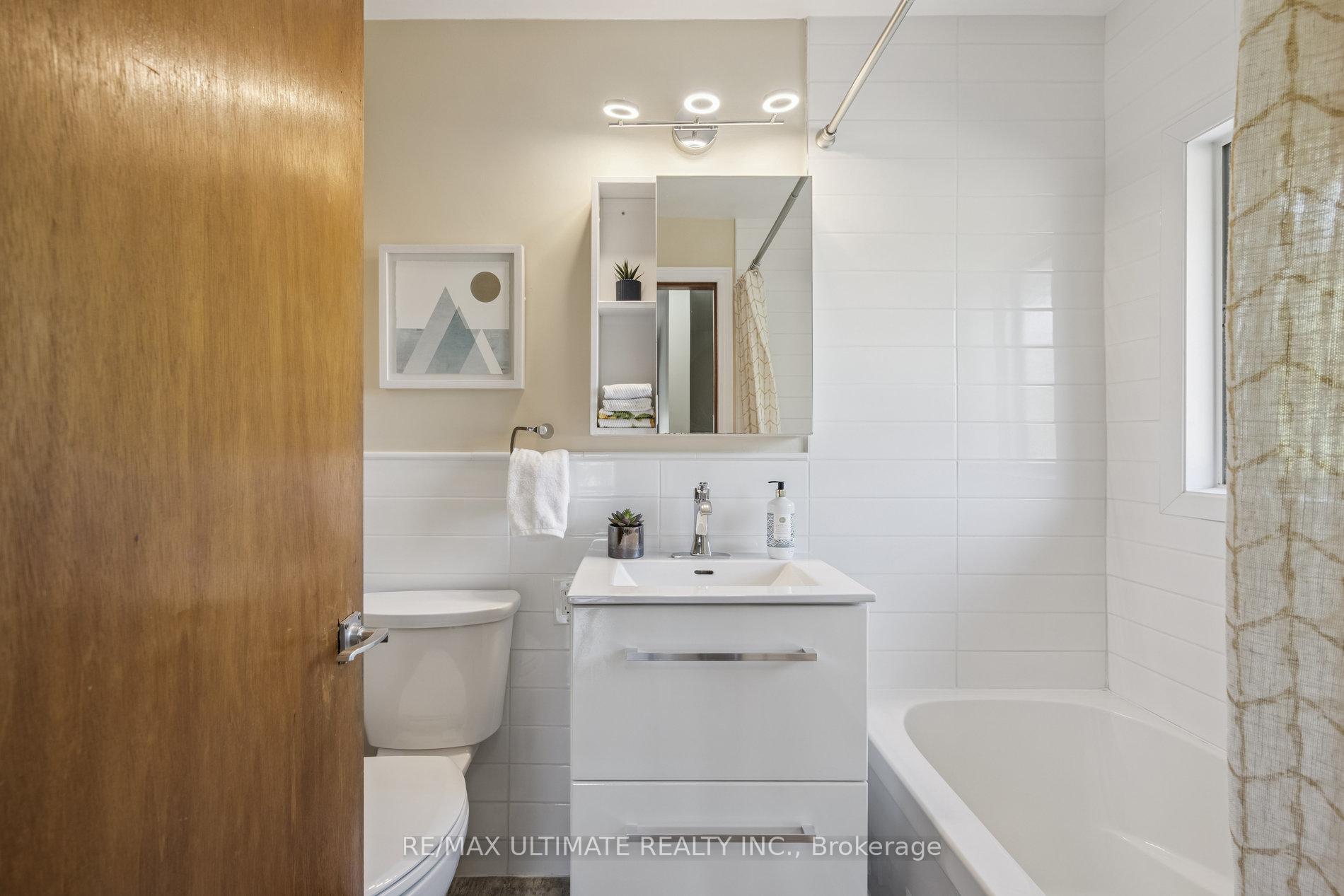 Photo 24 of 104 Waverley Drive, Guelph, Riverside Park — HOMEH