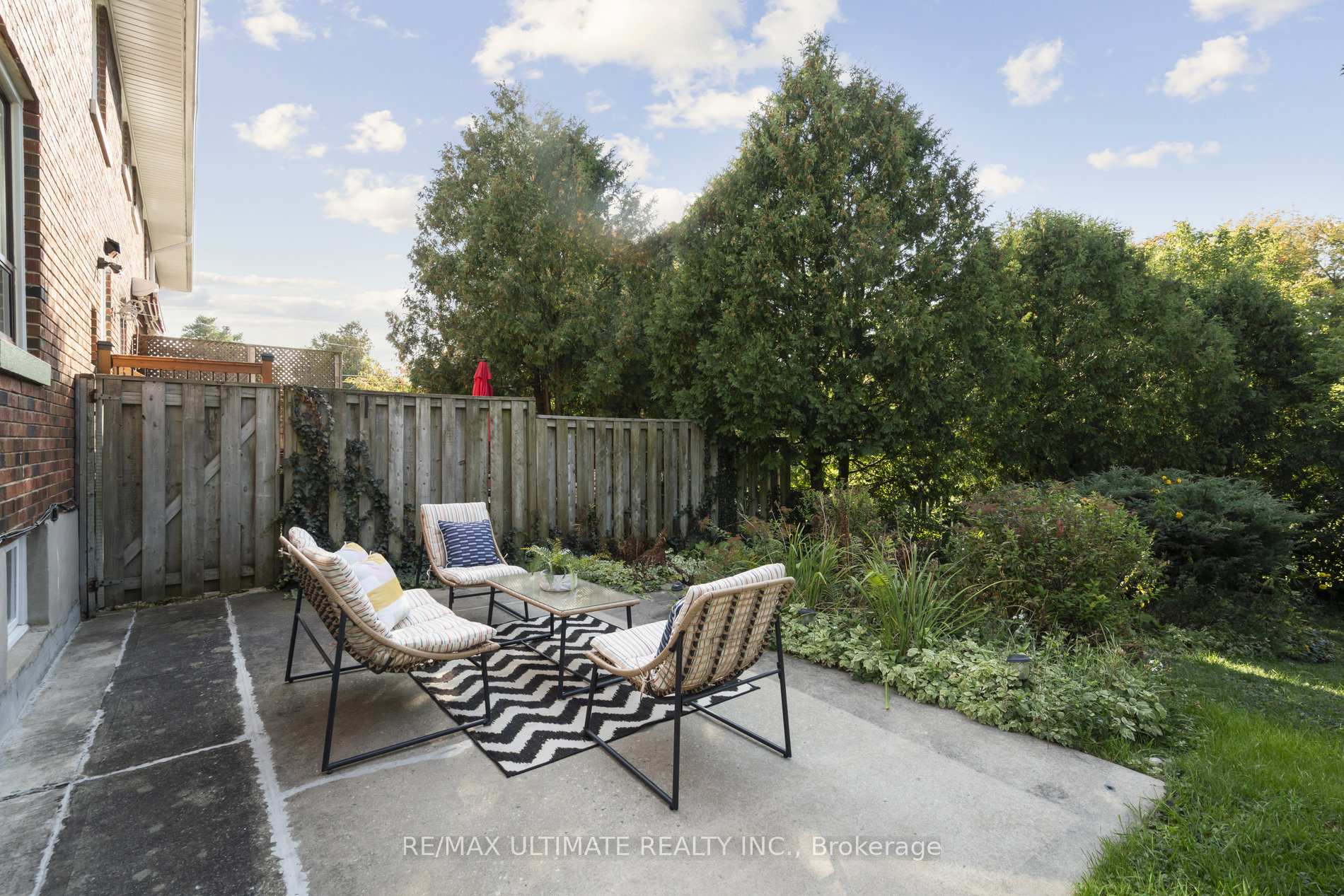 Photo 32 of 104 Waverley Drive, Guelph, Riverside Park — HOMEH