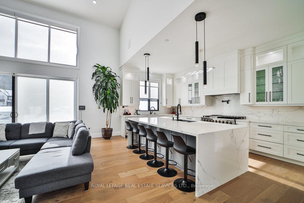 Photo 3 of 118 Barton Boulevard, Blue Mountains — HOMEH