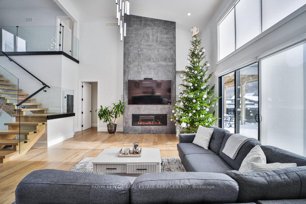 Photo 9 of 118 Barton Boulevard, Blue Mountains — HOMEH