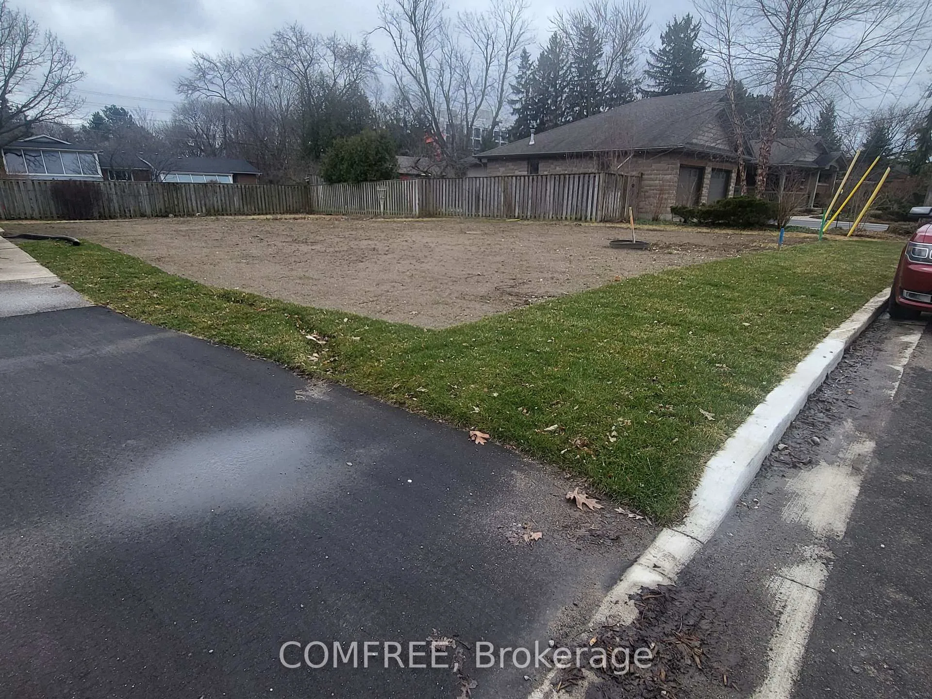 Photo 3 of 10 Lynwood Avenue, Guelph, Dovercliffe Park/Old University — HOMEH
