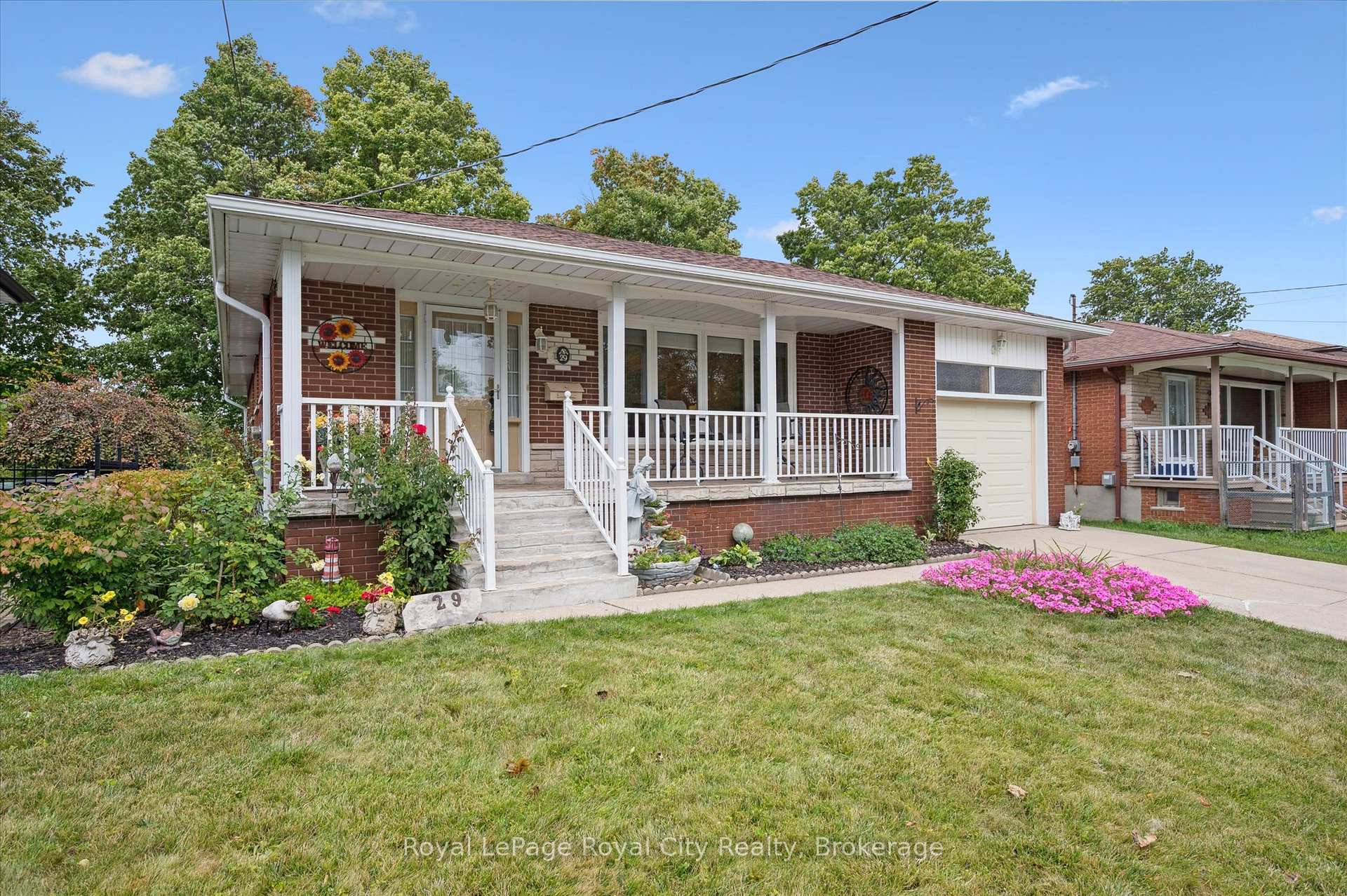 Photo 1 of 29 Algoma Drive, Guelph, Victoria North — HOMEH