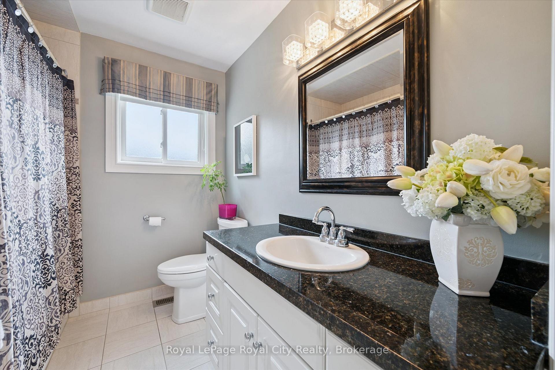 Photo 19 of 29 Algoma Drive, Guelph, Victoria North — HOMEH