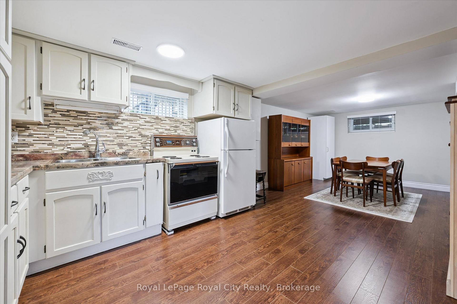 Photo 21 of 29 Algoma Drive, Guelph, Victoria North — HOMEH