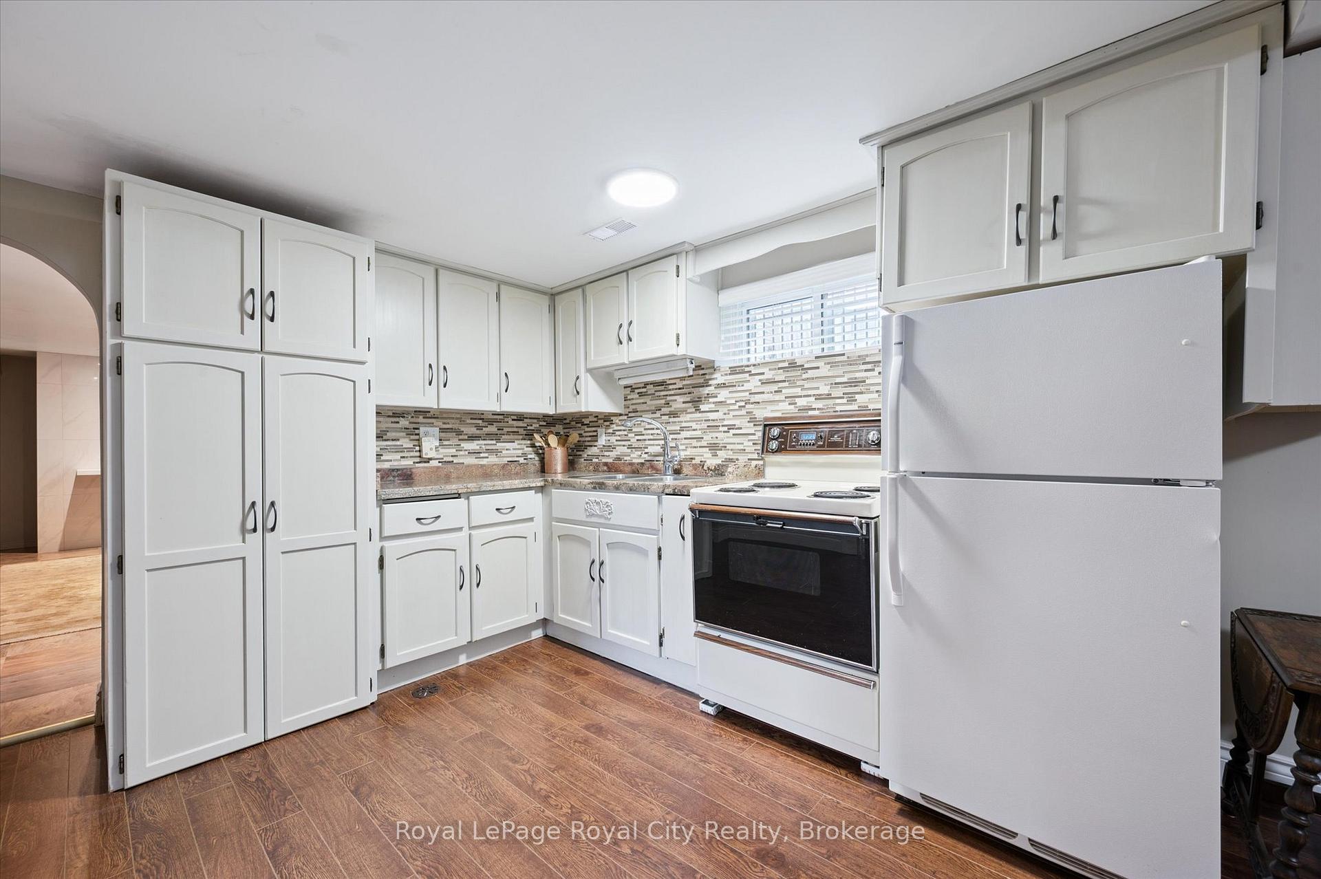 Photo 22 of 29 Algoma Drive, Guelph, Victoria North — HOMEH