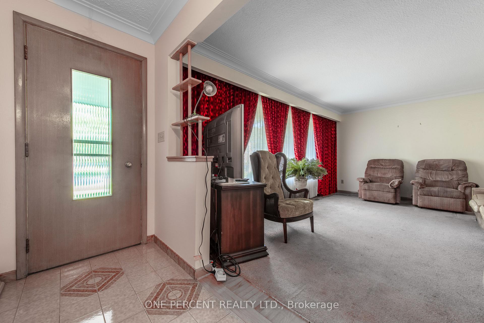 Photo 5 of 94 William Street, Guelph, St. George's — HOMEH