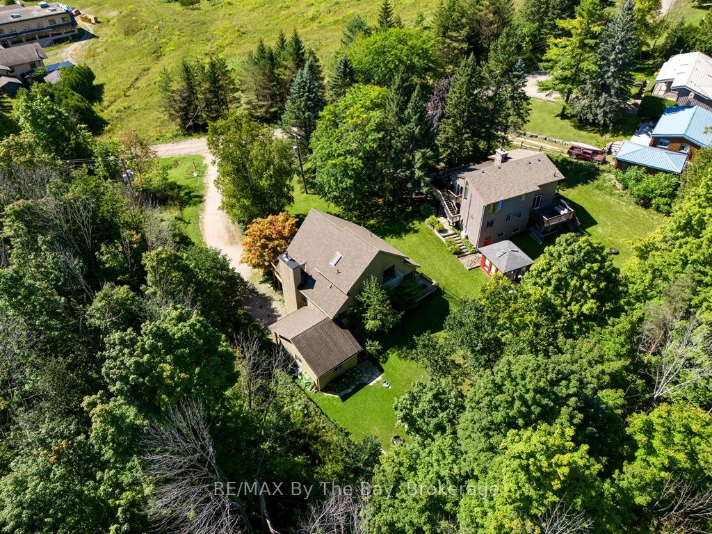 Photo 5 of 175 Talisman Mountain Drive, Grey Highlands — HOMEH
