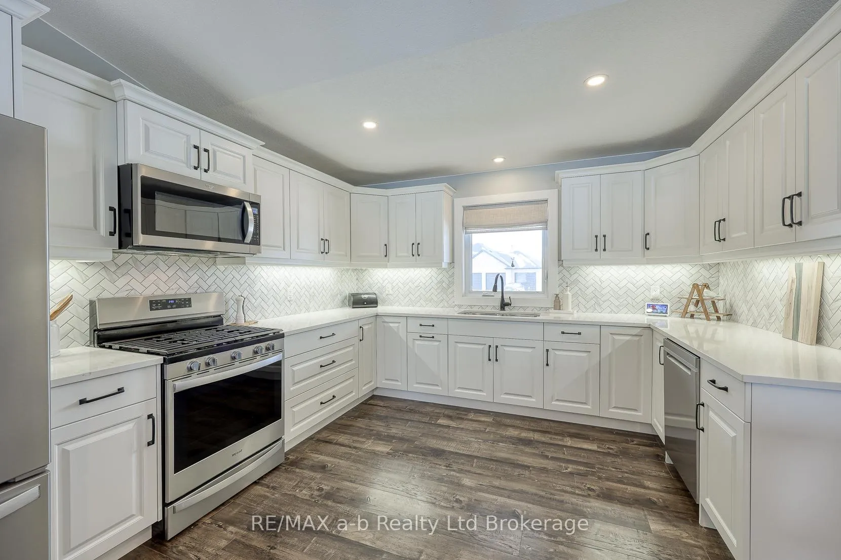 Photo 13 of 49286 Ashland Avenue, Malahide, Lyons — HOMEH