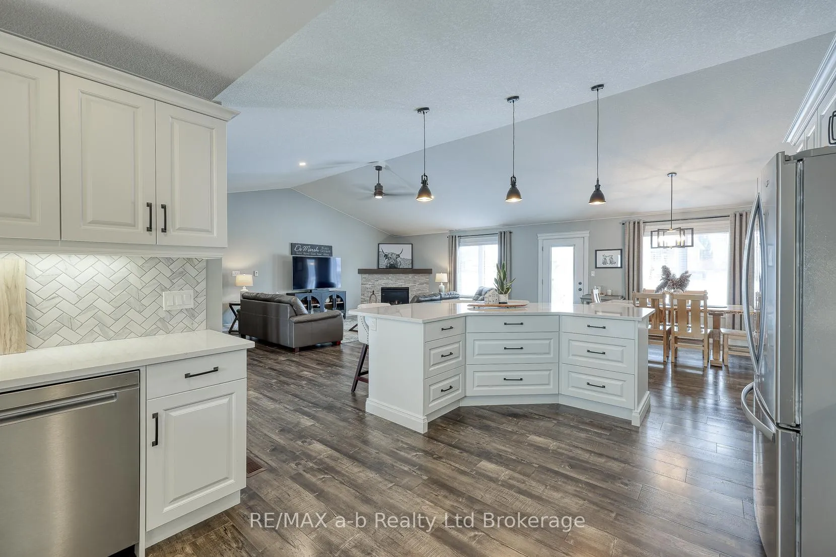 Photo 14 of 49286 Ashland Avenue, Malahide, Lyons — HOMEH